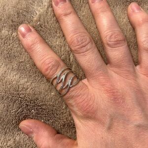 Effy White gold and diamond ring